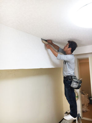 インテリアサカタ、クロス貼り替えへのこだわり